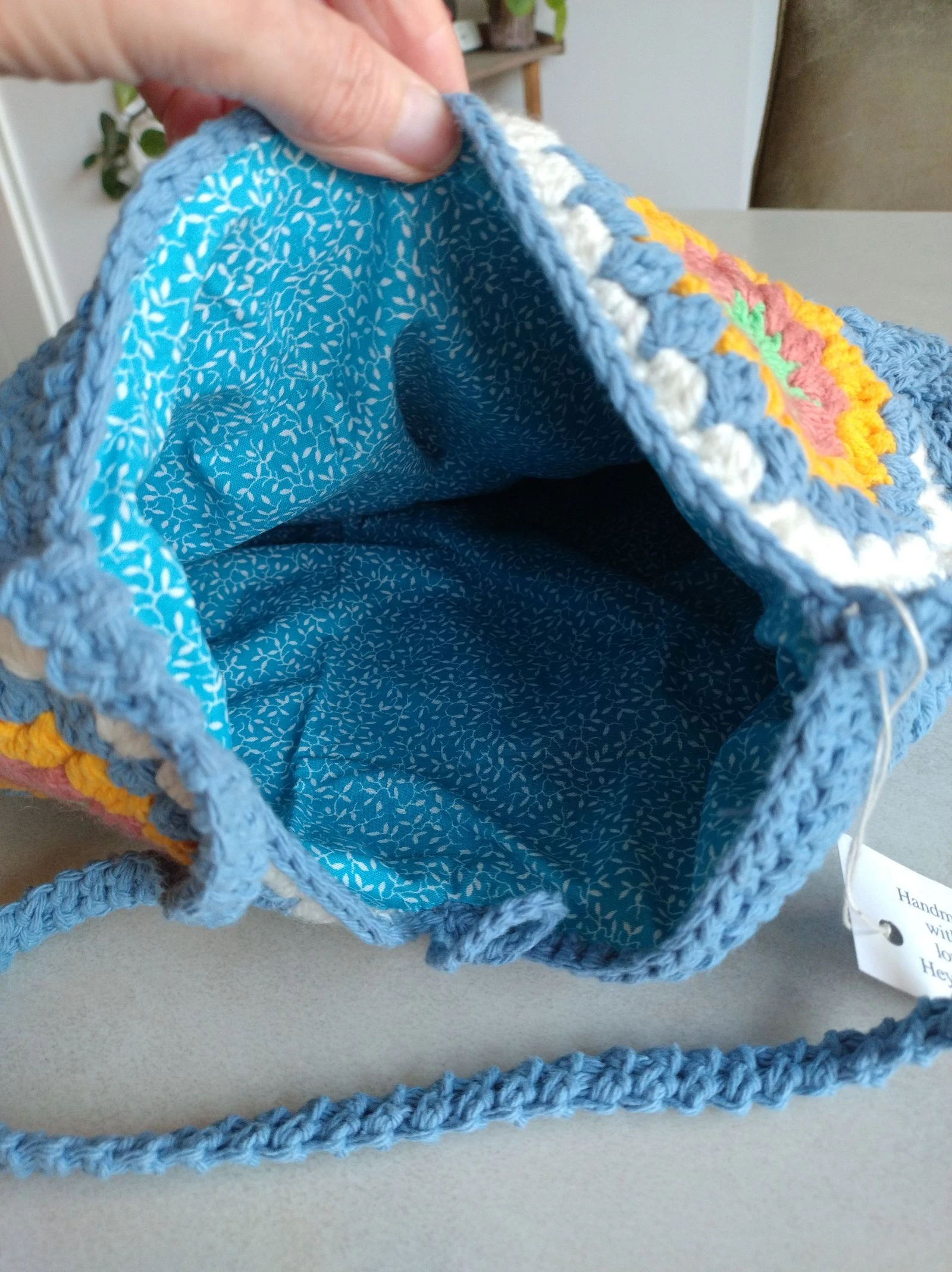 Bolso de hombro tejido con cuadrados granny hechos a mano – photo 3
